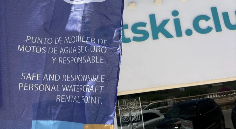 Disfruta Responsable Quality Distinction 2026 displayed at the Jetski.club rental point in Marina Santa Eulalia, Ibiza